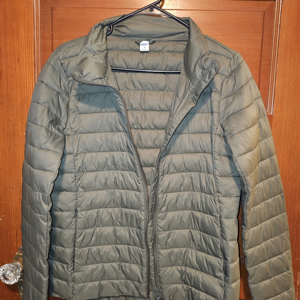 Old Navy Women's Olive Puffer Jacket
